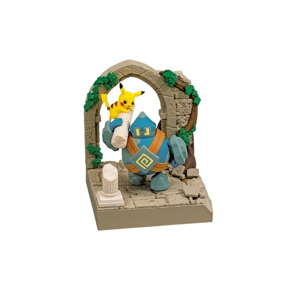 Old Castle Ruins Collection Pikachu & Golett